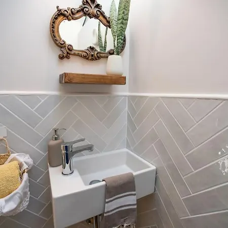 Ray Of Sunshine Apartment *